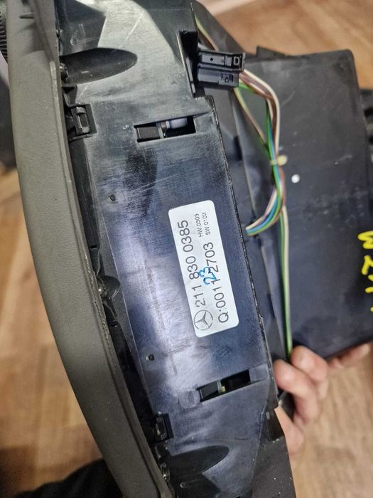 Mercedes W211 panel klimatyzacji
