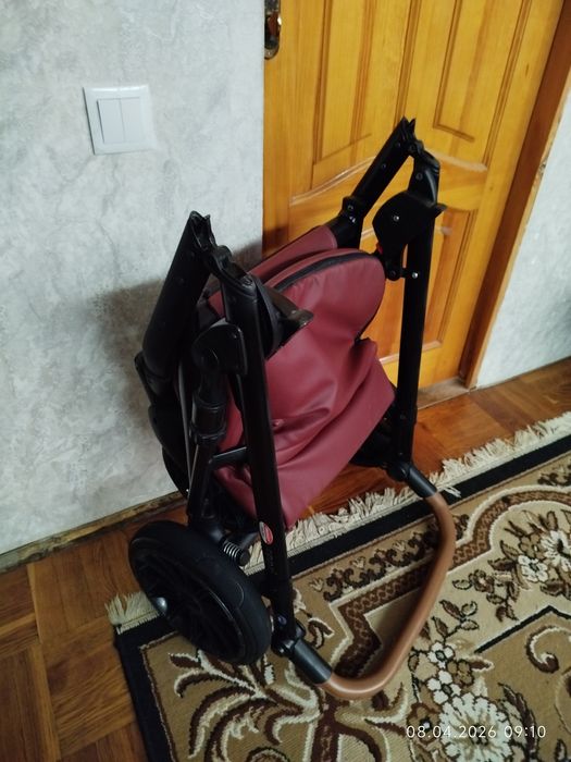 Продам коляску 2 в 1в идеальном состоянии