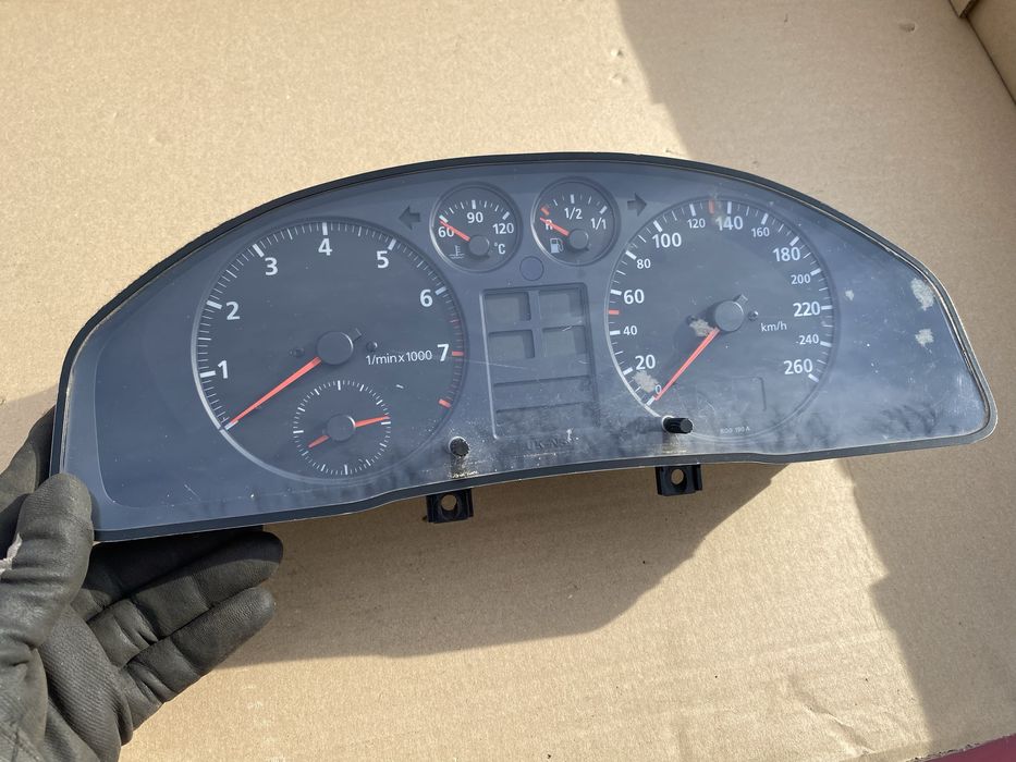 Audi a4 b5 przed lift 1.6 licznik zegar