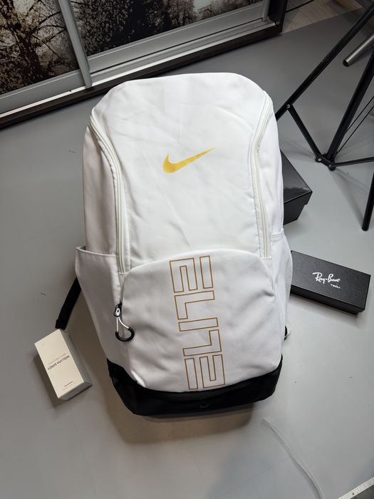 Рюкзак Nike Elite — рюкзак найк еліт темно-синій, чорний, білий