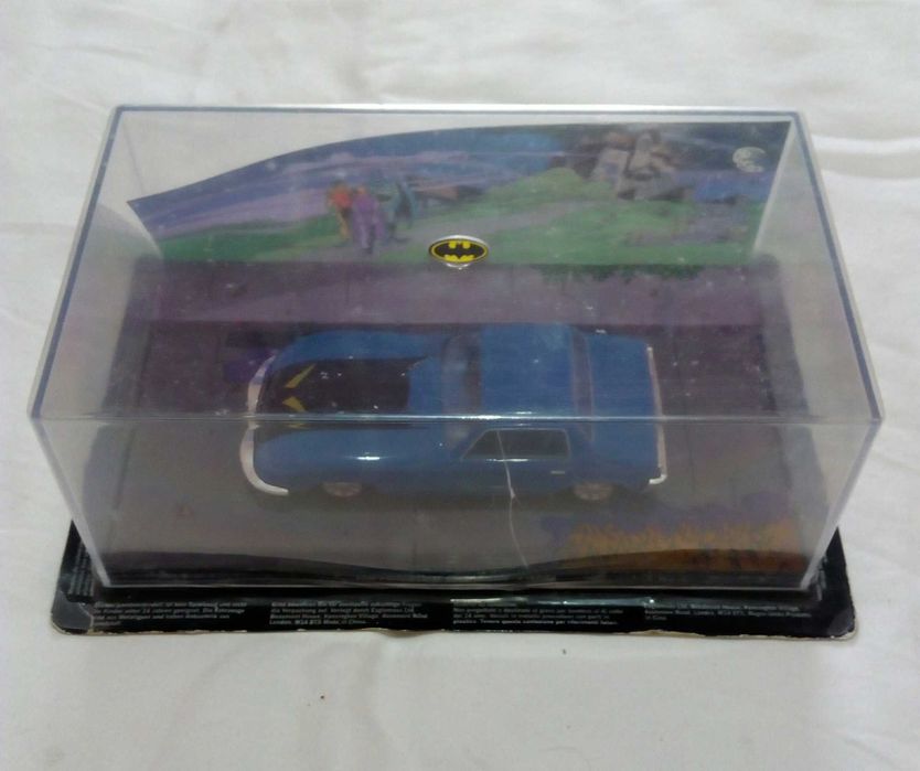 Miniatura - Carro da serie do Batman - Rara