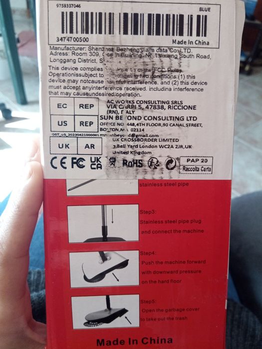 Vassoura multifuncional