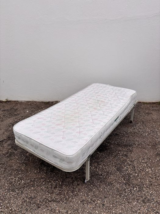 2 camas 200x90 e 2 colchoes