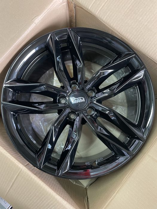 MAM RS3 nowe felgi 18 x 8j 5x112 ET30 Audi