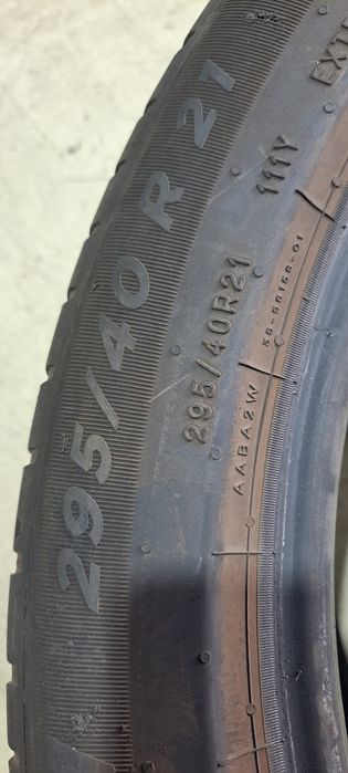 Pneus 295/40/21 michelin