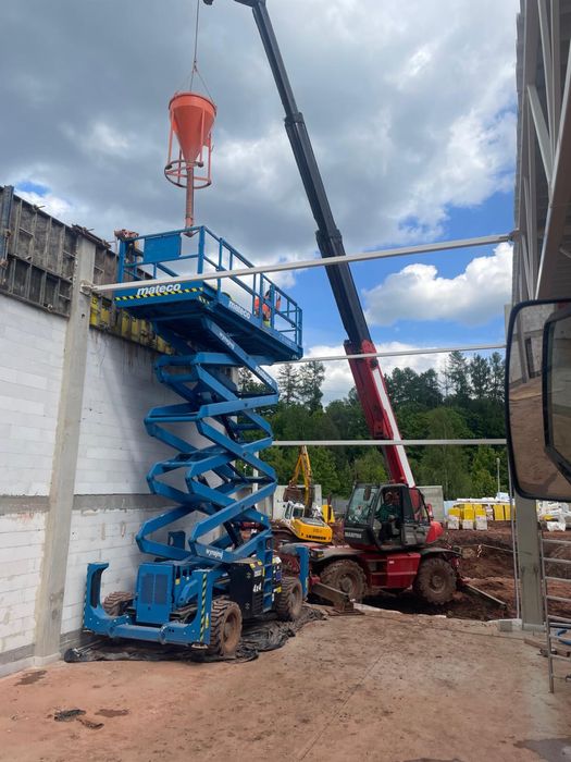 Wynajem dźwigu/ładowarki teleskopowej z operatorem-od 180 zł