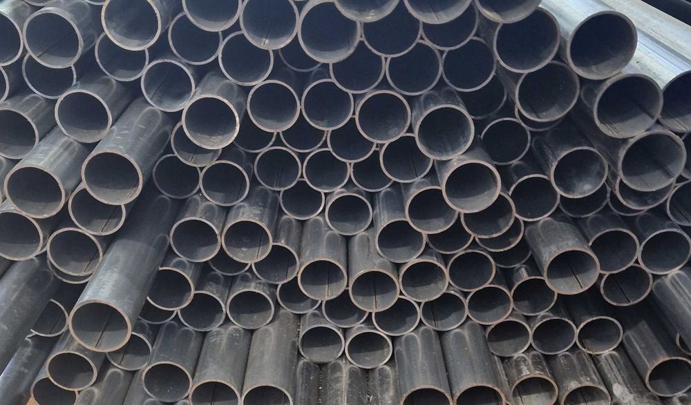 Słupki ocynkowane Fi42,4 L230cm