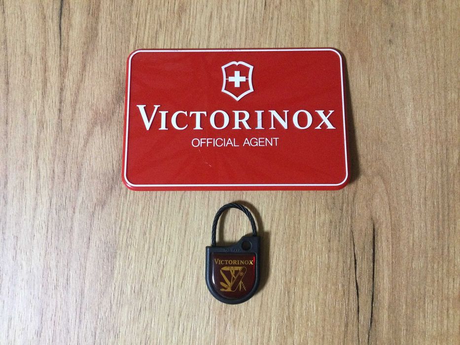 Брелок-замок Victorinox 4.1881
