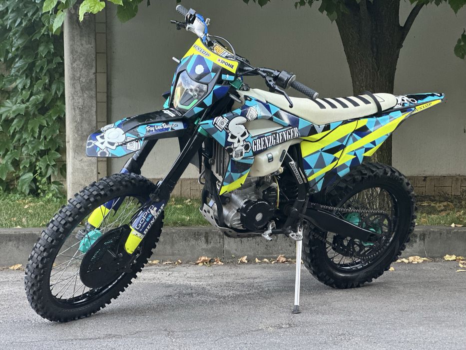 Продам Ендуро KOVI MAX300 в хорошем состоянии едет хорошо сел и поехал торг-обмен