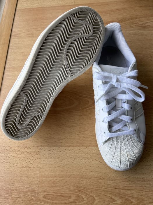 Tenis Adidas brancos