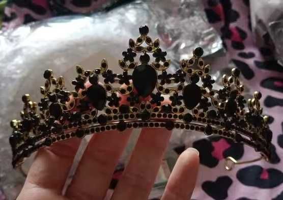 Ślubny czarny didem, tiara, korona na bal.