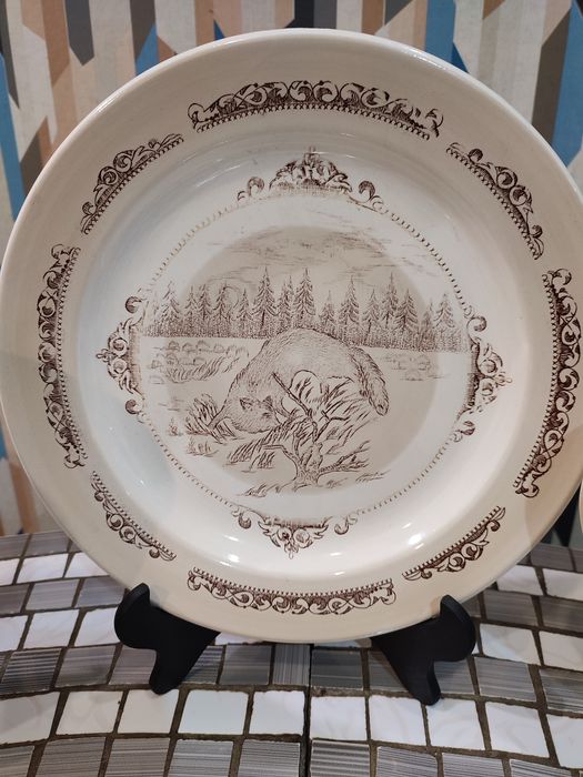 Столовый обеденный фаянсовый сервиз "Охота" Каменный Брод. 1963г. СССР