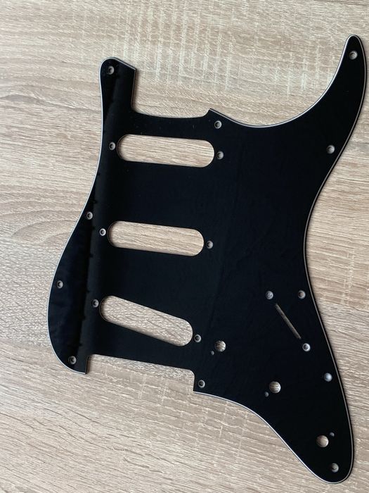 Harley Benton maskownica Stratocaster czarna Pickguard Black