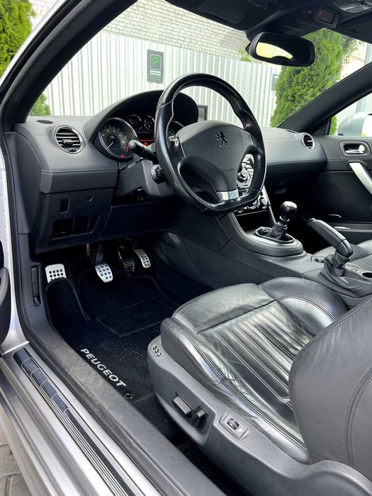 Peugeot RCZ 2012