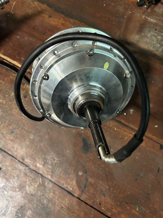 Silnik elektryczny rowerowy
