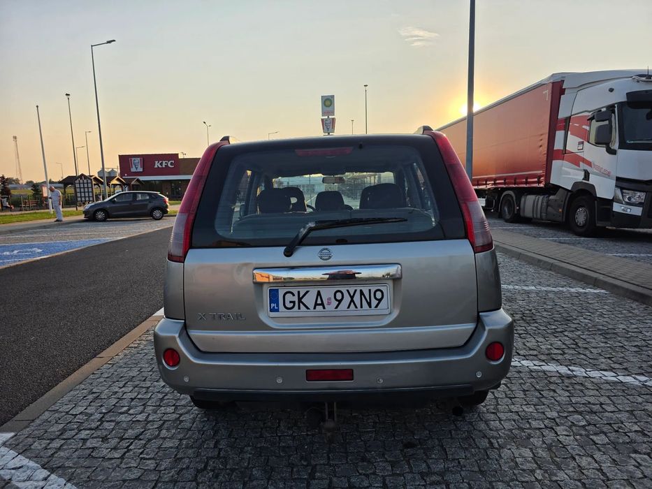 Nissan X-Trail 2 litry benzyn 140 LPG BEZWYPADKOWY  4x4 NAPĘD