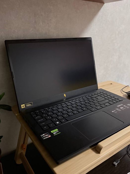Игровой Acer Nitro V 15 / Ryzen 5 6600H / RTX 3050 6GB / 16GB RAM / 165Hz + охлаждающая подставка