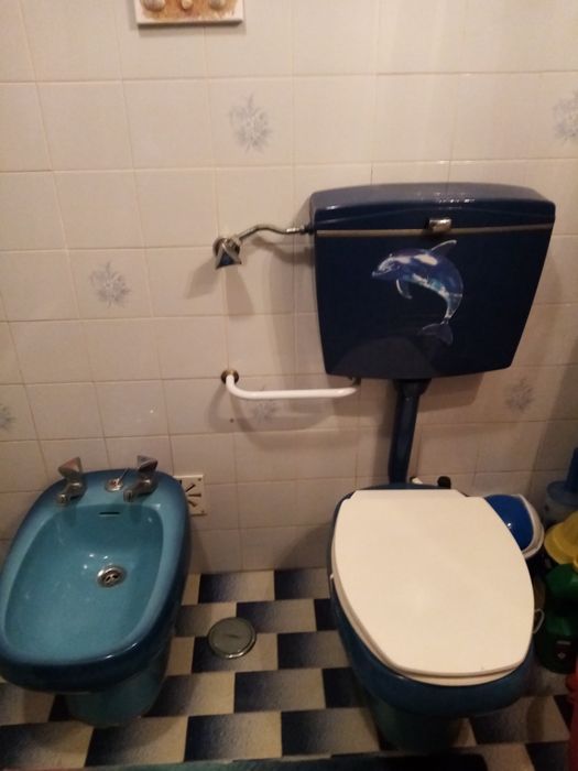 Vendo loiça casa banho azul