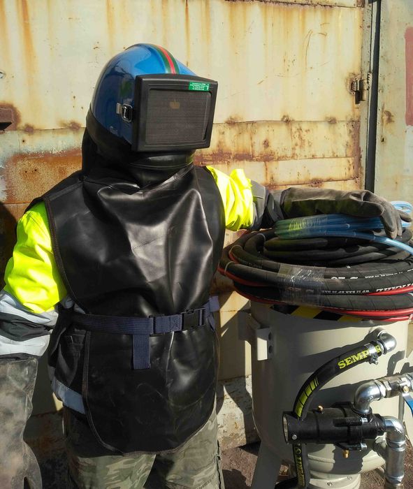 Hełm do piaskowania + zatyczki Uvex Profass