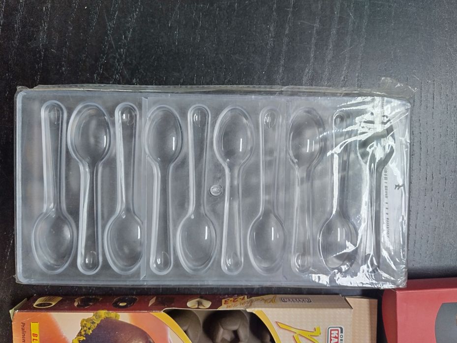 Conjunto de formas / moldes para chocolate