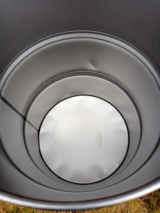 Beczka metalowa 200 L - czysta