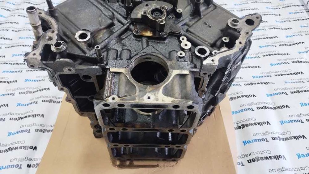 Блок циліндрів 3.0TDI CRC Volkswagen Touareg \ Audi Q7 блок двигателя