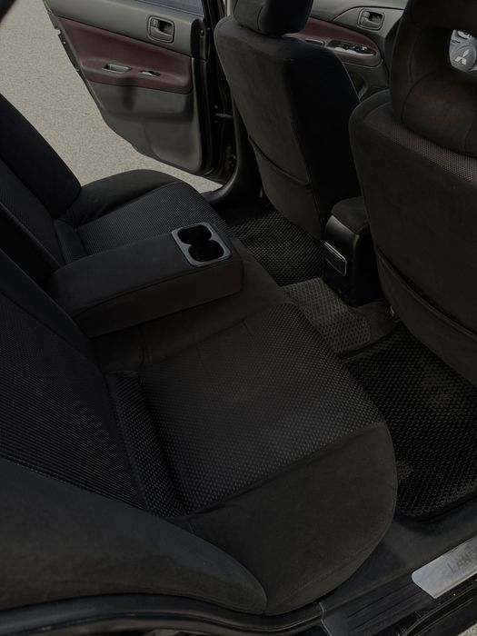 Mitsubishi Lancer 9
