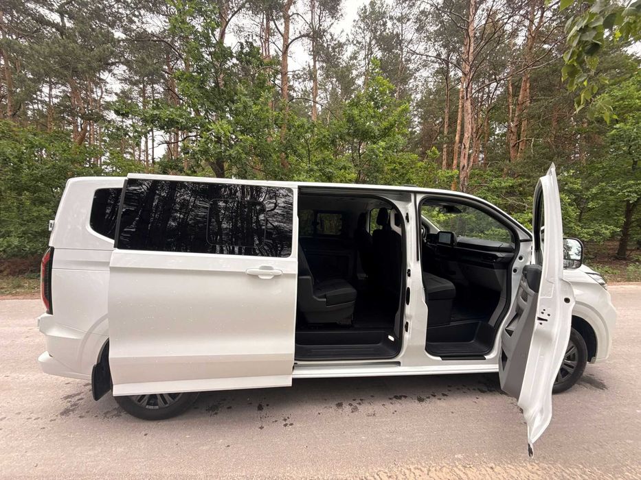 Wynajem busa 9-osobowego - FORD Transit Custom 2026