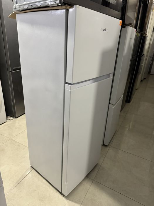 Gorenje холодильник 2023 рік 143 см ses2029