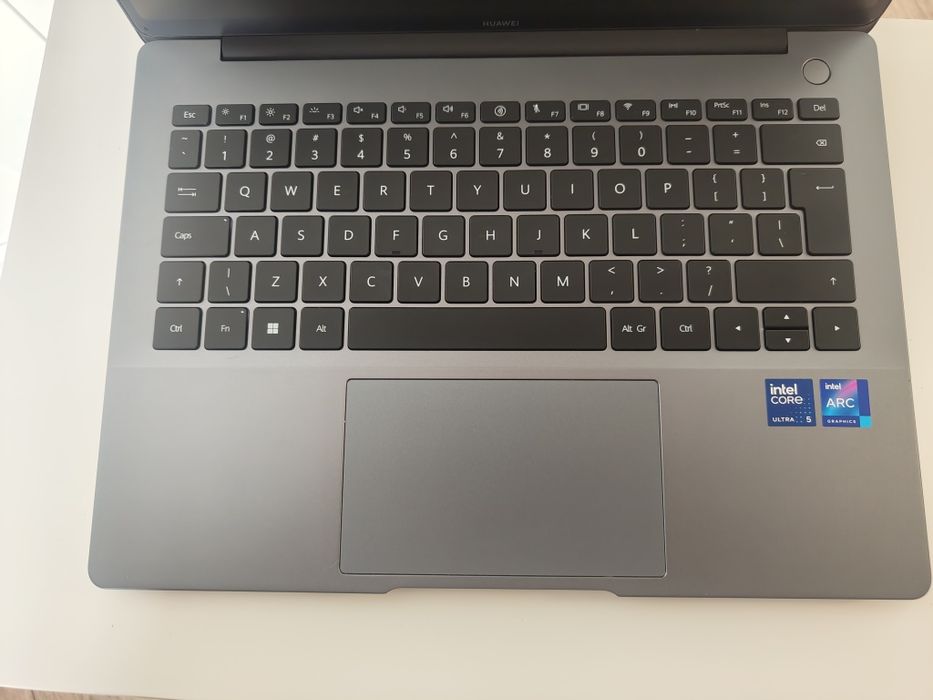 Laptop ultrabook Huawei MateBook 14 2024 OLED 14,2" Ultra 5 125H 16GB