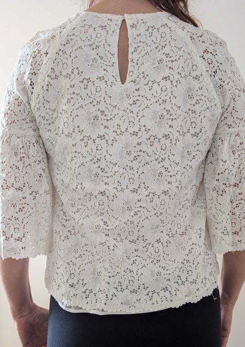 Blusa branca em renda da Zara