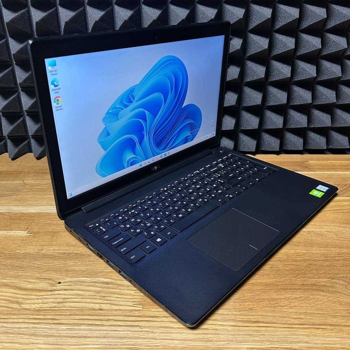 Ігровий потужний ноутбук Dell 15.6 i7-8gen 16/256 NVIDIA GeForce MX130