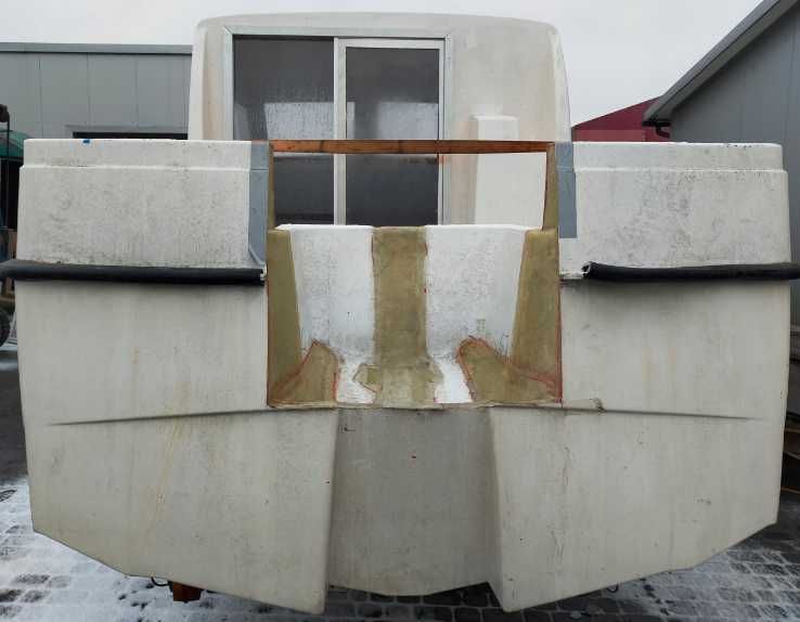 Łódź łódka kabinowa  6 metrów Opcja: przyczepa podłodziowa, silnik