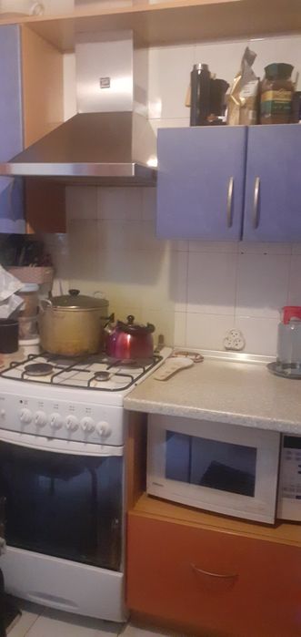 Здам окрему кімнату для дівчини в Центрі, в  районі Листопада!