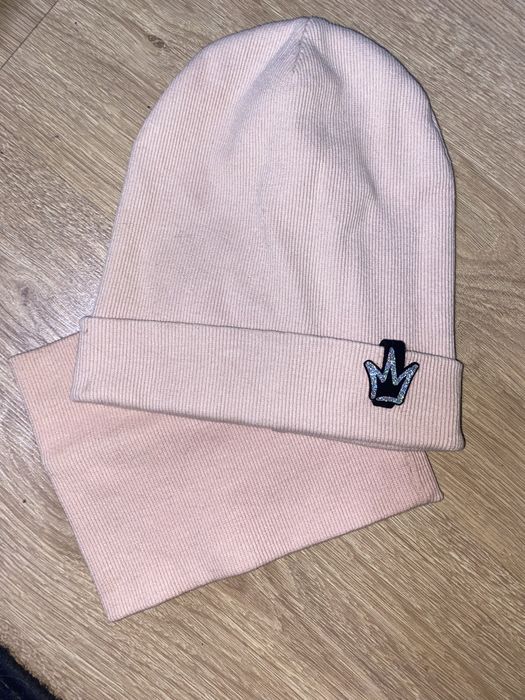 Шапки на дівчинку ,Ціна за всі