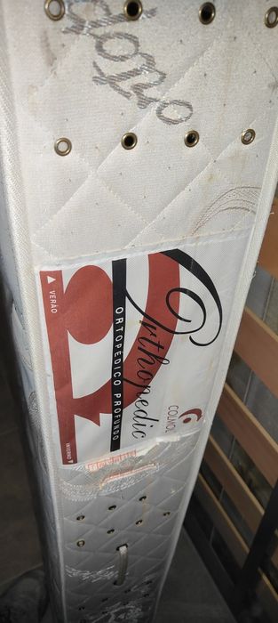 Cama casal com colchão