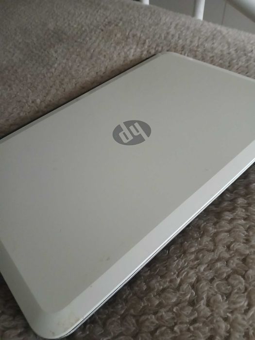 Computador como novo HP 4gb com carregador disponivel no Porto