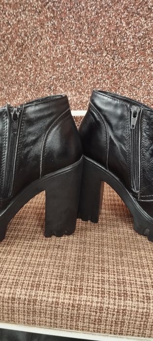 Продам черевики натуральна шкіра.