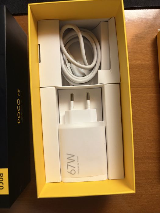 Poco F5 5G 8/256GB  – Bom Estado
