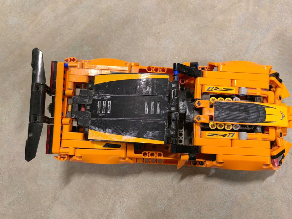 LEGO Technic 42093 Chevrolet Corvette ZR1