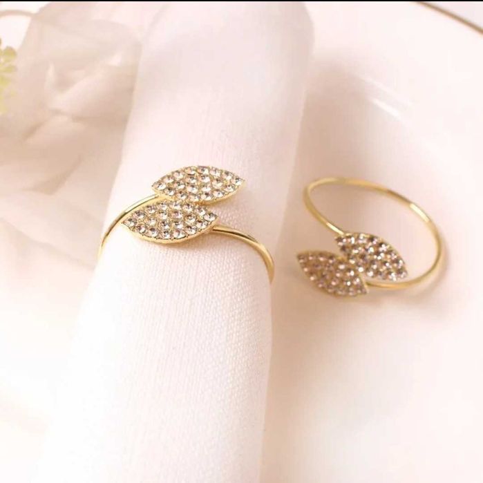 4 sztuki obrączek na serwetki