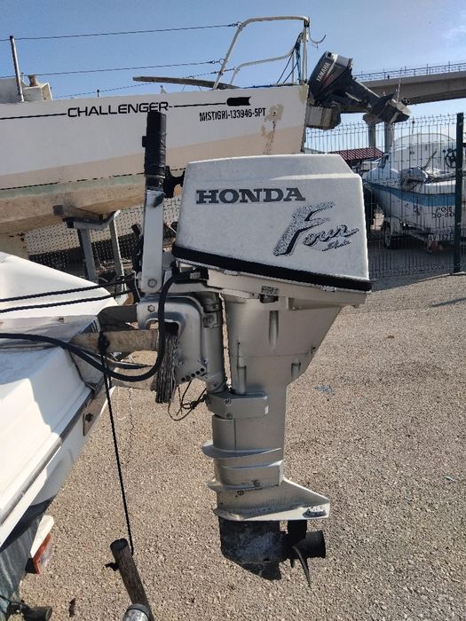 Barco proa aberta Sea ray