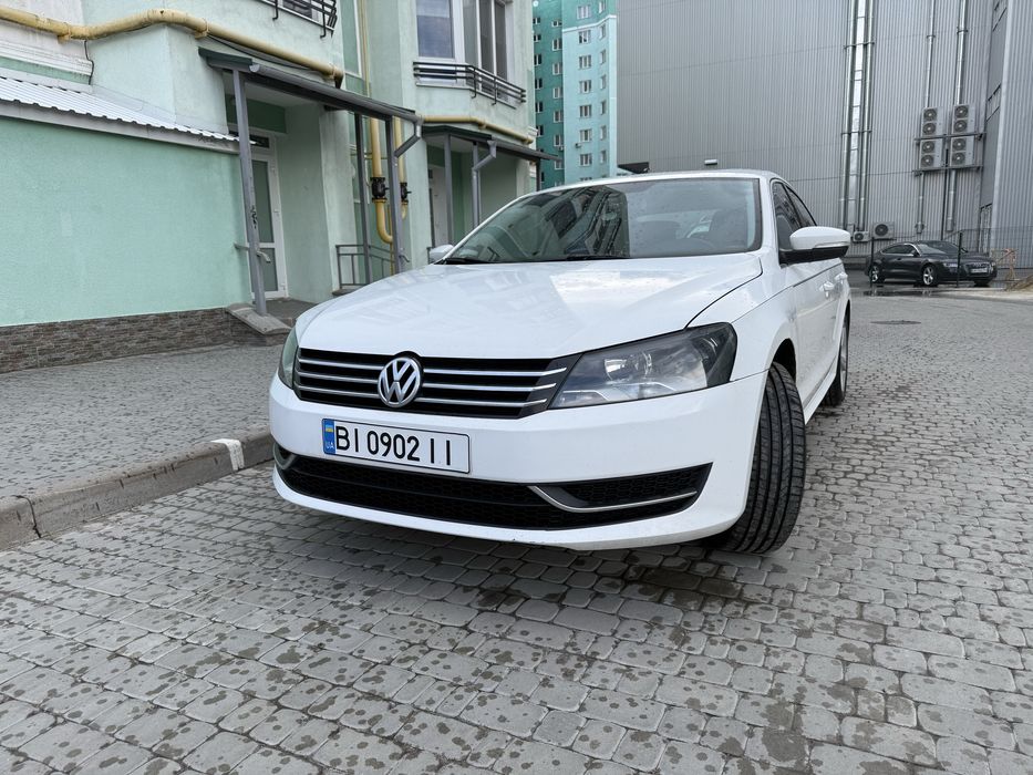 VW Passat B7 2012 2.5 газ/бенз