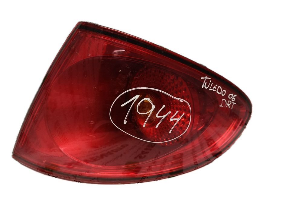 Farolim direito SEAT Toledo III (5P2)