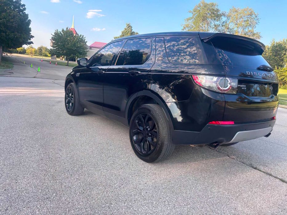Land Rover Discovery      2017
