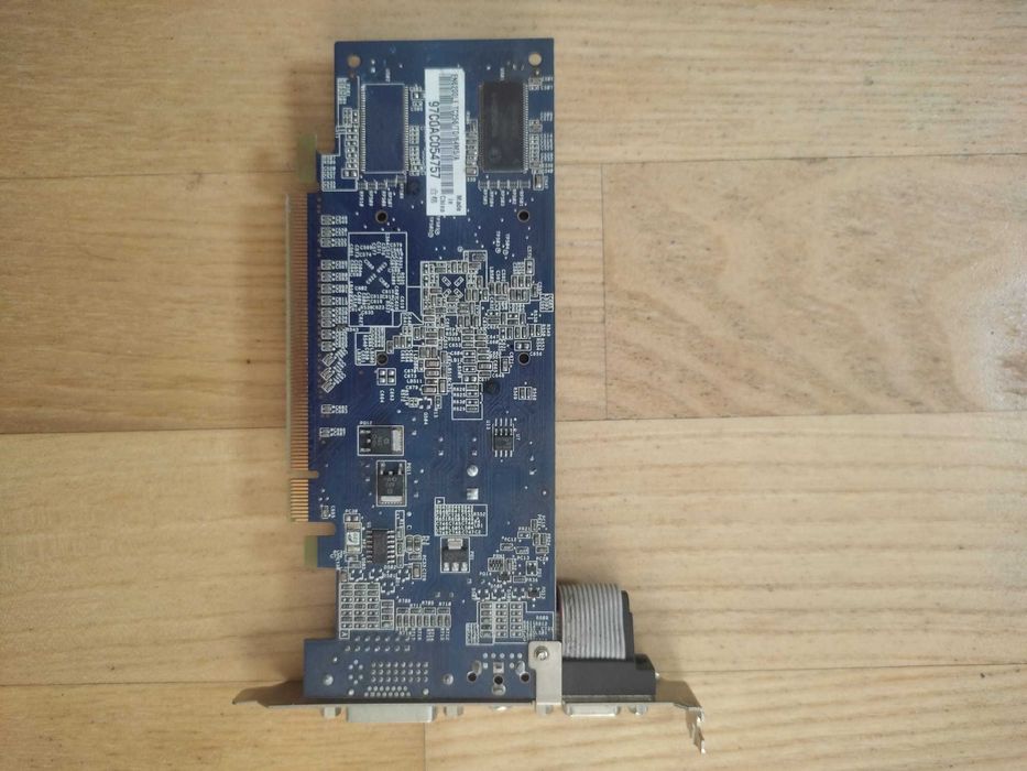 Karta graficzna ASUS EN6200LE TC256/TD/64M/A GeForce 6200 LE PCI-E