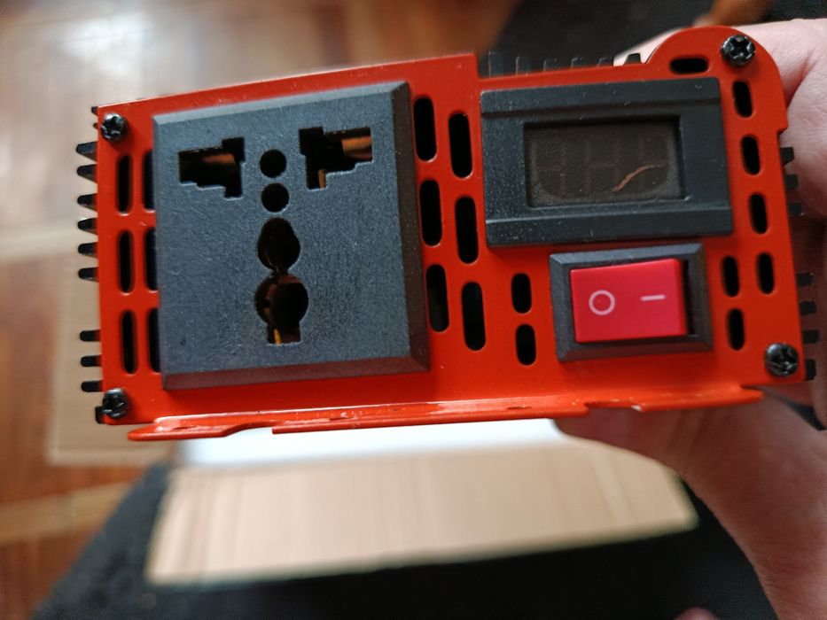 Інвертор чиста синусоїда