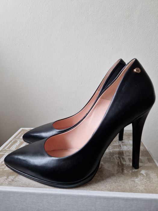 Szpilki Venezia czarne skórzane 11,5 cm rozmiar 40