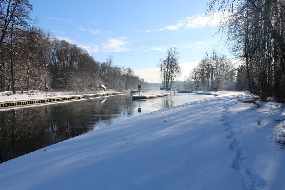 Działka rekreacyjna 3004 m2 w Karwiku, jezioro Seksty, Mazury