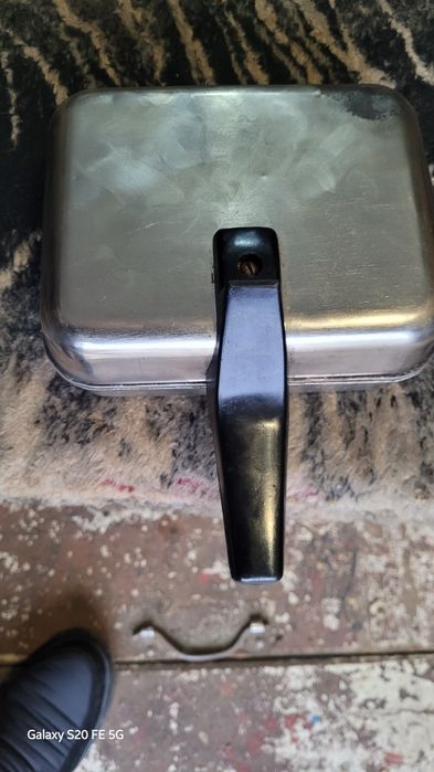 Продам вафельницу производства  СССР